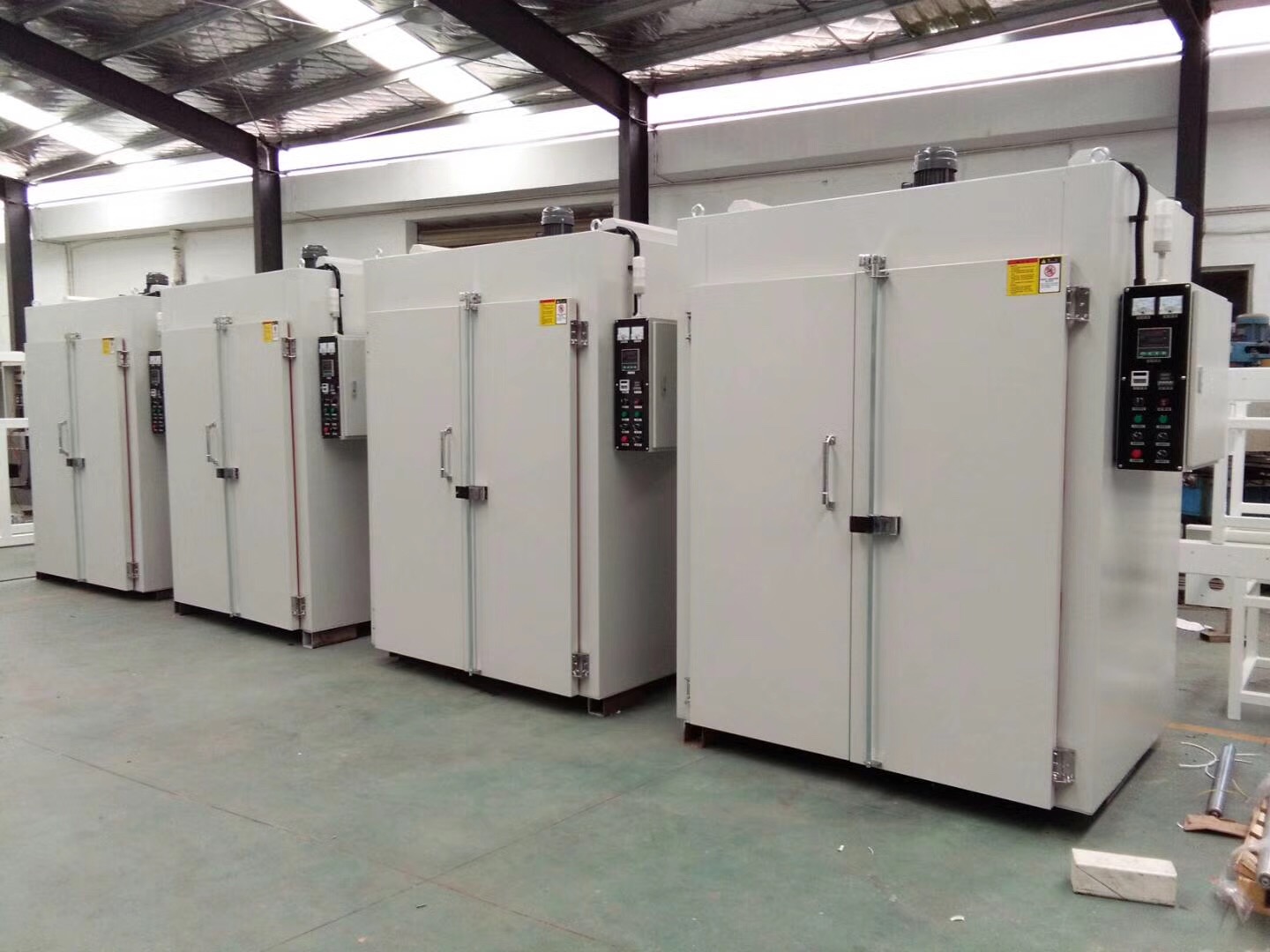 蕪湖大型工業(yè)烘箱 烤箱制造廠家 蕪湖大型工業(yè)烘箱 烤箱制造廠家